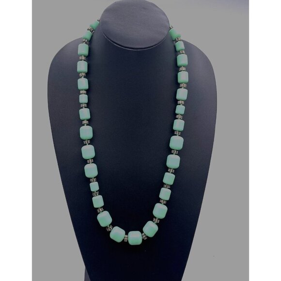 J .Crew Mint Green Beaded Rhinestone Necklace Spring Ring Closure 30 Inches - Picture 1 of 4